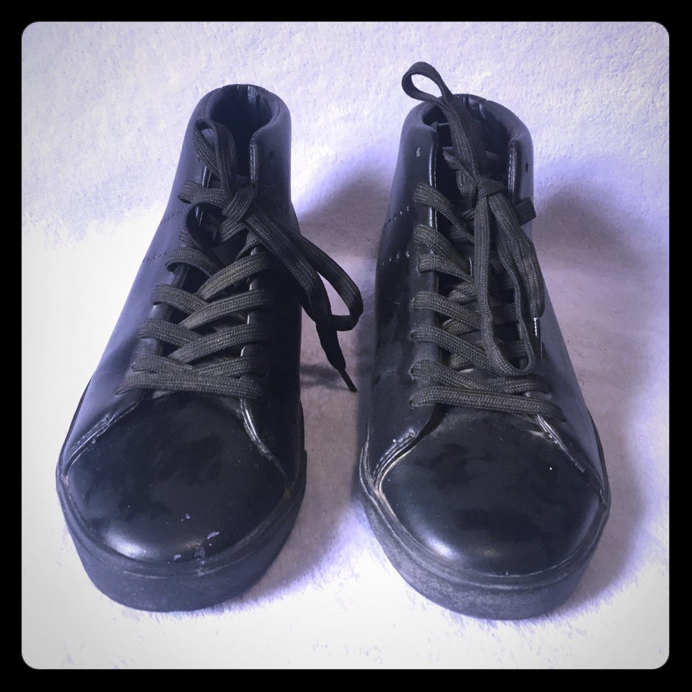 Work shoes